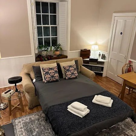 Edinburgh, Deanvillage Cosy Hideaway *