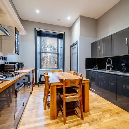 Mcdonalds House 12 Guests 10 Beds 15' Centre Dom wakacyjny Edynburg