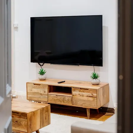 Dom wakacyjny Mcdonalds House 12 Guests 10 Beds 15' Centre