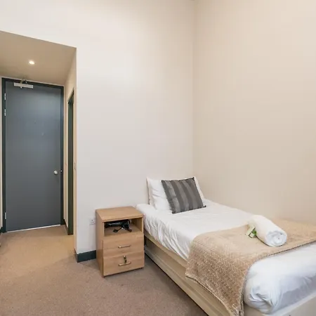 公寓 Joivy Meadows Park En-suite *