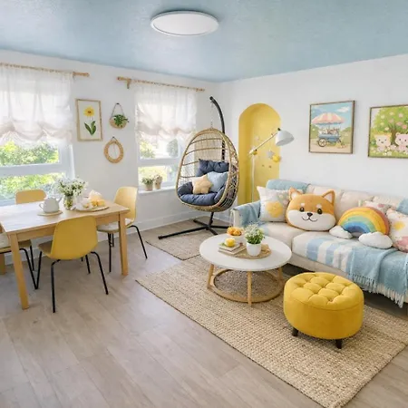 Holyrood Holidays Edinburgh