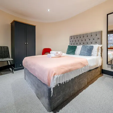 Percys Place Sleep 11, 15 Minute To Centre Free Parking Edinburgh