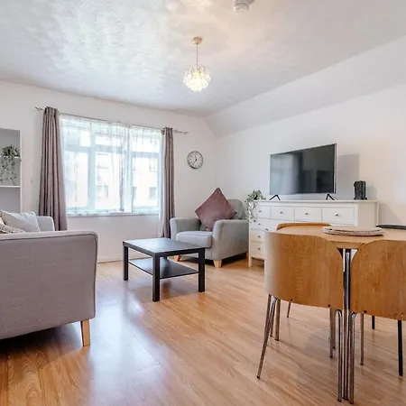 Elliot's Place Free Parking Sleep 4 Cosy דירה *