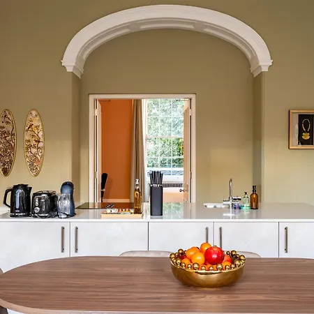 דירה Dragon Luxury At Rutland Square *