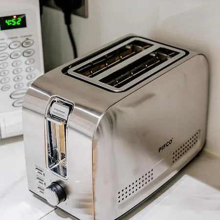 Milton's Place Sleeps 5, 10 Minutes Walk To Royal Mile דירה *