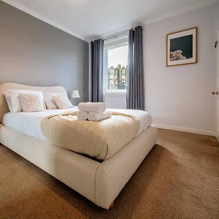Bright Sleep 4 15 Minute Centre Free Parking Neaby * Edinburgh