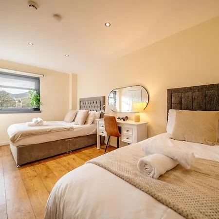 Apartament Bottom Of Royal Mile 7 Beds Sleeps 12 3 Bthrooms *