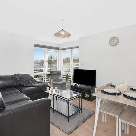 Cozy 2br With Car Parking Appartement