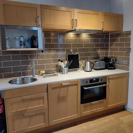 Cosy In Historic New Town Apartment