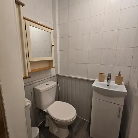 דירה Comfy Semi-central Near Entertainment Park *