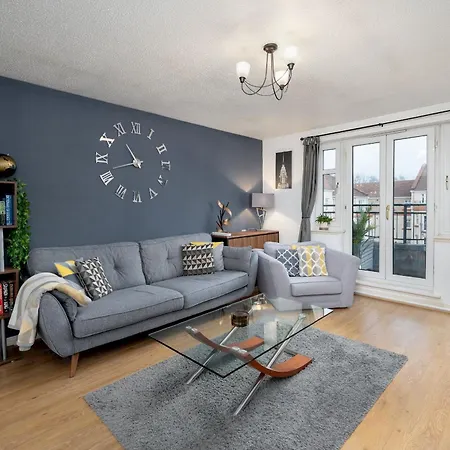 Appartement Stylish 2-bed Flat With Balcony Near Haymarket - Pass The Keys *