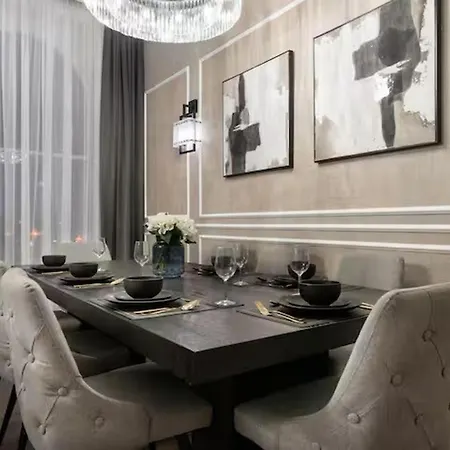 דירה Family Small Group - Parking - Wifi - Sleeps 6 *