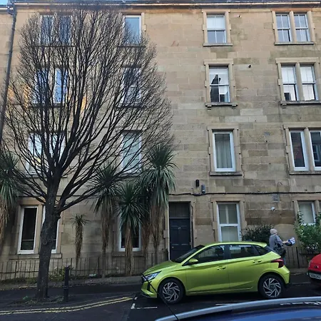 דירה Comfy Semi-central Near Entertainment Park אדינבורו