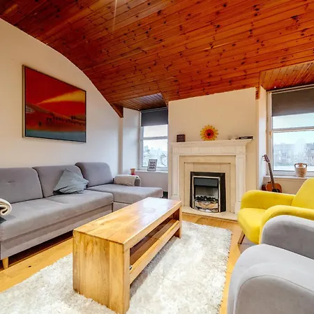 Apartman Percys Place Sleep 11, 15 Minute To Centre Free Parking