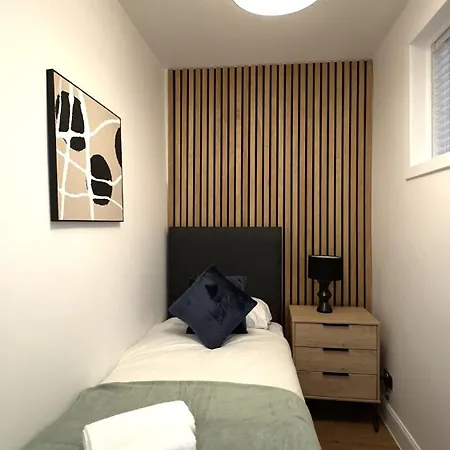 Modern In * Edinburgh