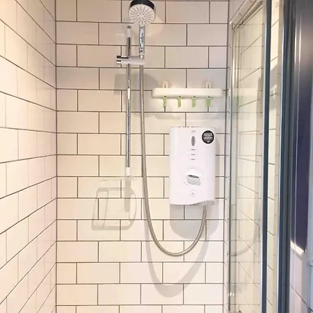 Fully Licensed In Peaceful Neighbourhood