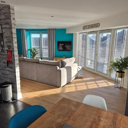Spacious, Sunny Leith * Edinburgh