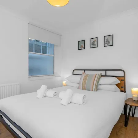 Stylish 1br Urban Stay, Centre Apartman Edinburgh
