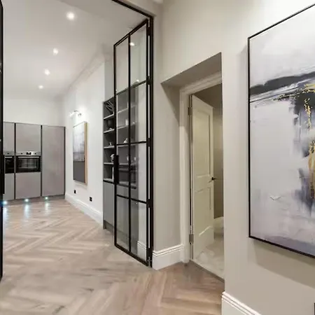 Family Small Group - Parking - Wifi - Sleeps 6 * אדינבורו