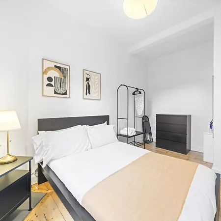 City-close 1-bedroom - Apartment *