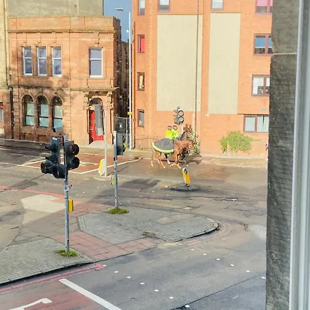 Two-bedroom Retreat Close To Sites * אדינבורו