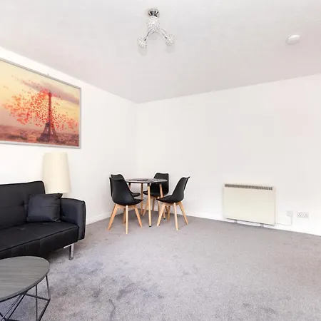 Morningside 2-bedroom - Ground Floor 아파트 *