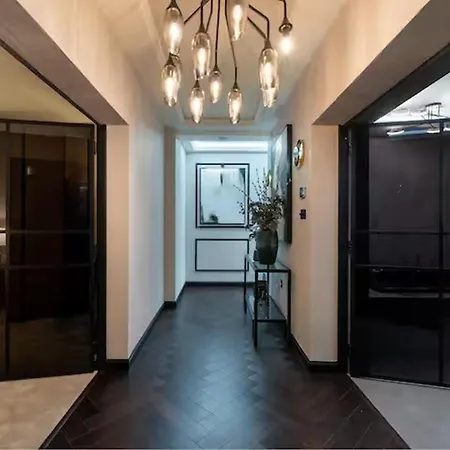 Appartement Near Transport - Hot Tub - Fireplace - Sleeps 2