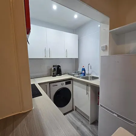 Comfy Semi-central Near Entertainment Park