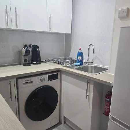 Comfy Semi-central Near Entertainment Park * Edimburgo