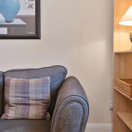 Charming View With Modern Comforts * Edinburgh