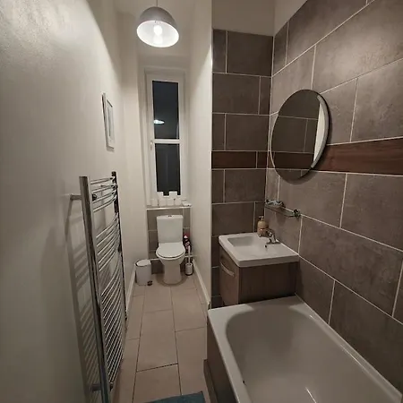 Charming Flat For Couples & Families * אדינבורו