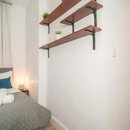 Charming 2-bed Flat Steps From The Royal Mile - Pass The Keys Apartament