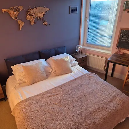 Apartment Spacious, Sunny Leith