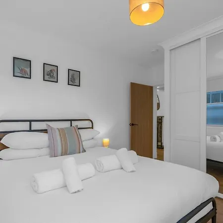 Stylish 1br Urban Stay, Centre דירה *