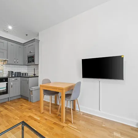 דירה Modern Holyrood 1 Bedroom -