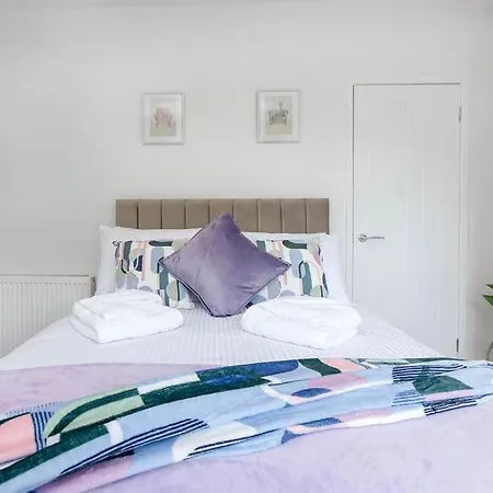 Fraser Apartment- 2 Bedrooms Inverleith,