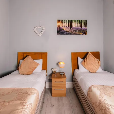 By The Meadows 9 Apartman Edinburgh