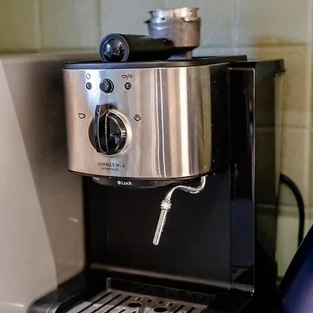 דירה Percys Place Sleep 11, 15 Minute To Centre Free Parking