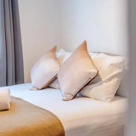 Elliot's Place Free Parking Sleep 4 Cosy דירה אדינבורו