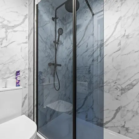 City-close 1-bedroom - Apartman