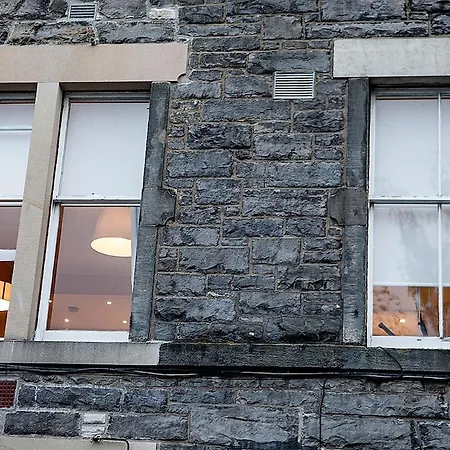 Charming Leith Retreat - Walk To The Shore 아파트