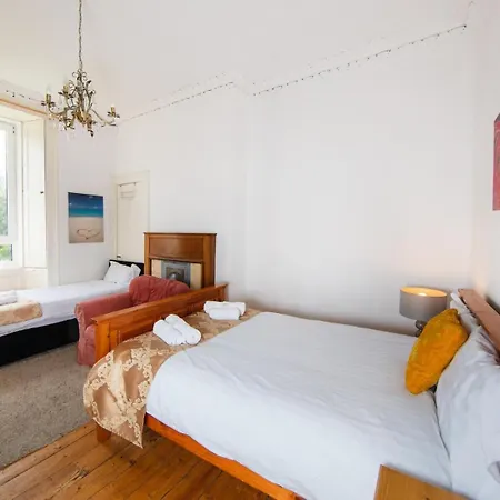 Cosy And Comfortable By Meadows * Edinburgh