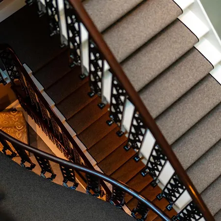 דירה Dragon Luxury At Rutland Square *