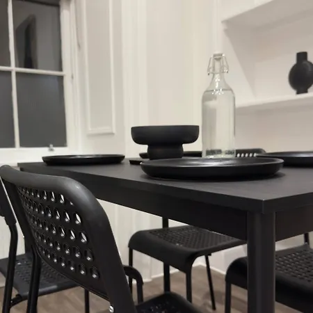 Apartment Cosy Modern On Leith Walk Edinburgh