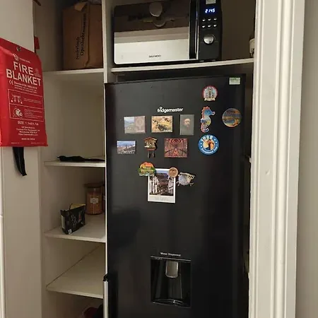 Charming Flat For Couples & Families דירה אדינבורו