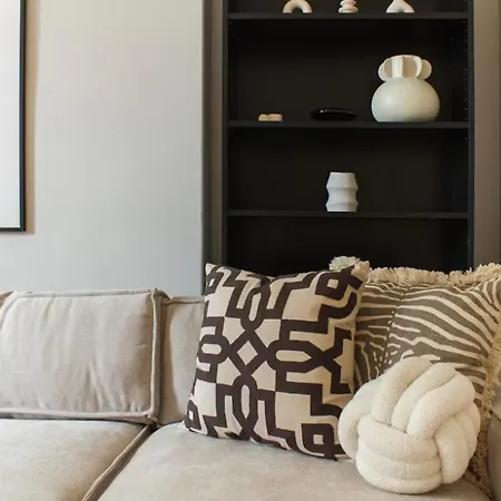 דירה Cosy Stylish Flat - Pass The Keys אדינבורו