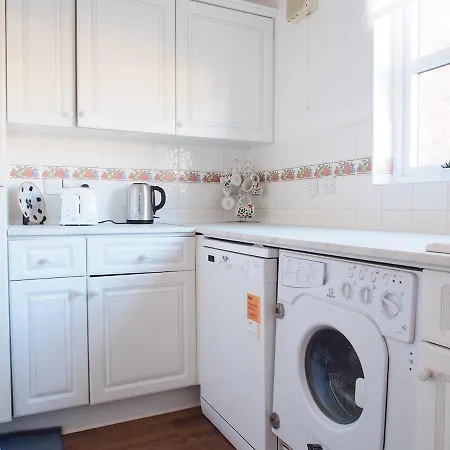Fettes - Homely 2bd In Quiet Development Apartamento