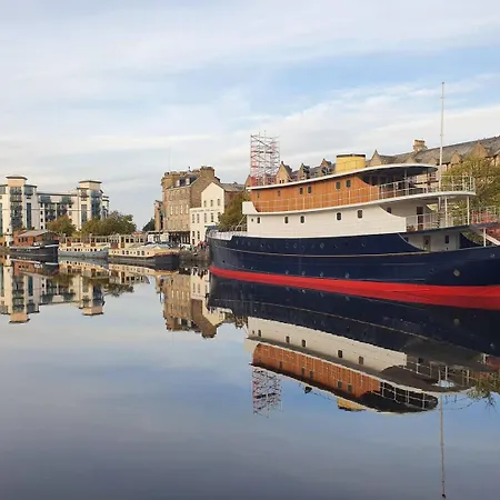 Spacious, Sunny Leith אדינבורו
