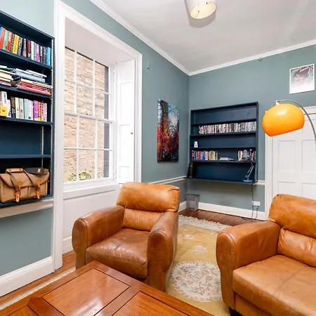 דירה Luxury Family Flat In New Town אדינבורו
