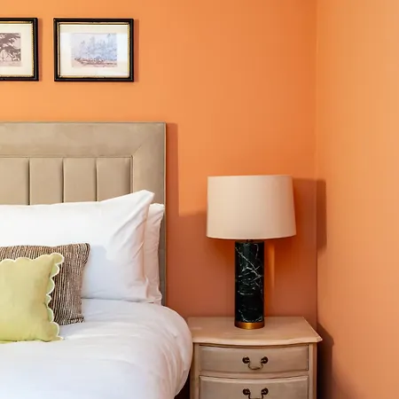 Dragon Luxury At Rutland Square * אדינבורו